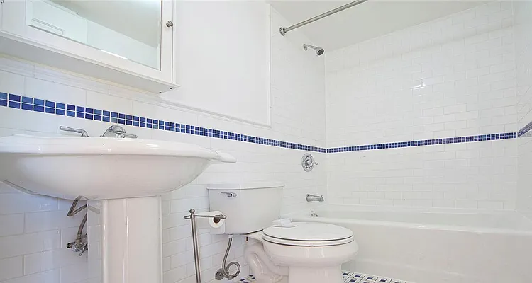 Rented by Charney Real Estate LLC | media 13