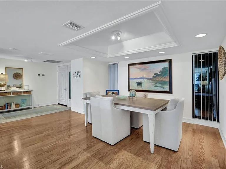 4551 Gulf Shore Blvd N #505 — Photo 15