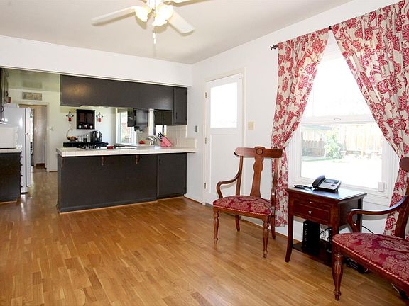 5th image of 14961 Joanne Ave