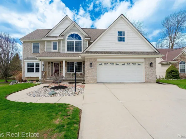 7426 Wicklow North Dr, Davison, MI 48423