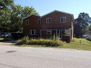 804 N Hemlock St, Evart, MI