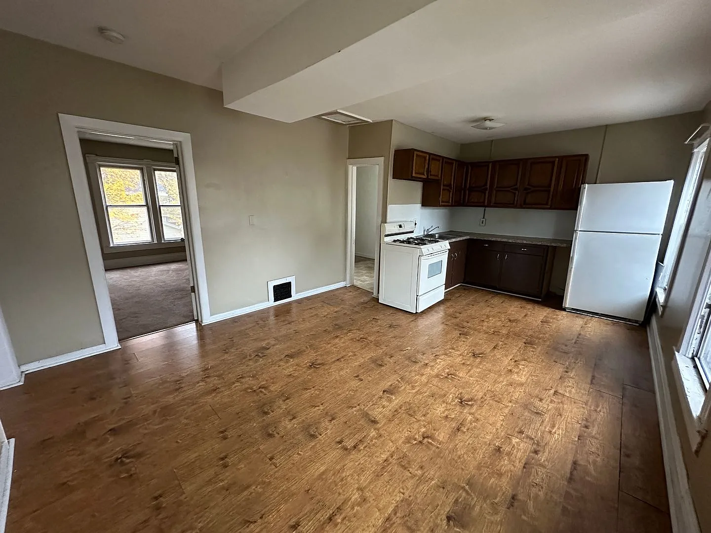 Park St 137 — Photo 3