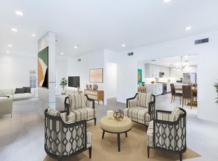 743 Huntley Dr, West Hollywood, CA 90069