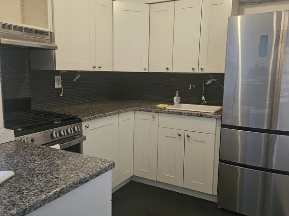 41-31 51st Street 7M image 1 of 4