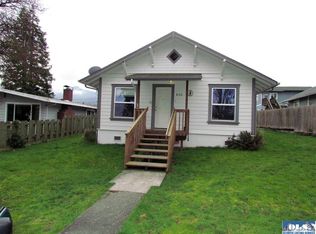 826 W 7th St, Port Angeles, WA