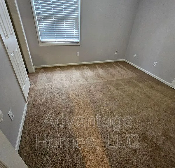 14117 Parkhill Ln — Photo 30