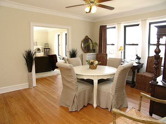 4th image of 6915 N Rockwell St APT 1S