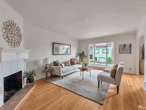 4th image of 1587 45th Ave