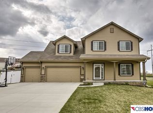 10612 S 112th St, Papillion, NE 68046