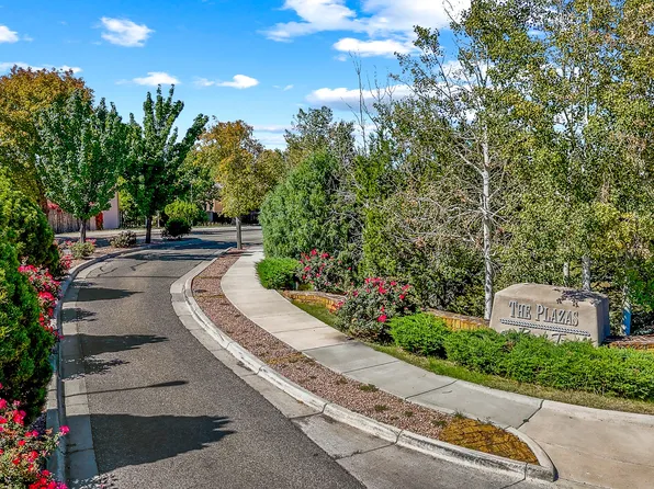 2134 Plazuela Vis, Santa Fe, NM 87505