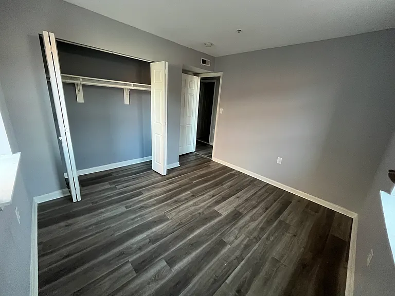 Parkside Manor — Photo 22