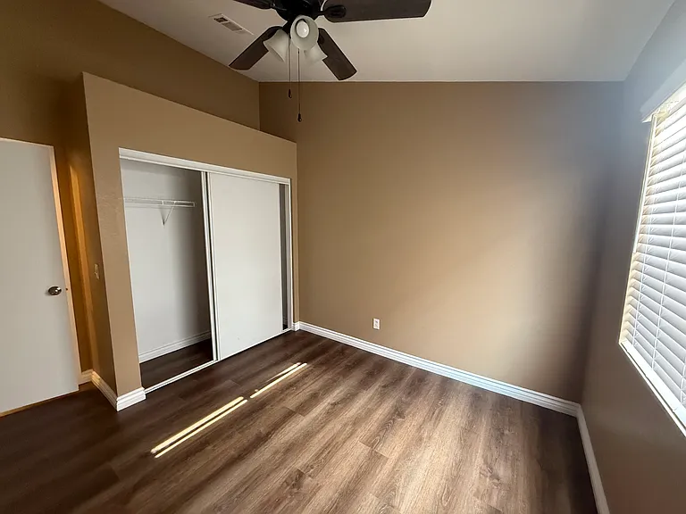 14819 Rosemary Dr — Photo 5