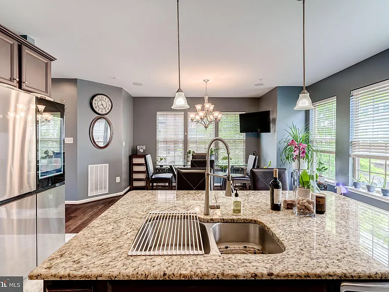510 Overlook Park Dr #32 — Photo 34