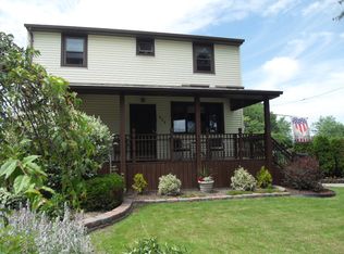 650 Emerson Dr, Amherst, NY 14226