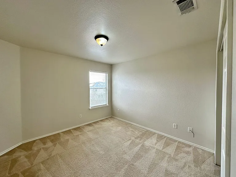 1806 Lobrecht Ct — Photo 38