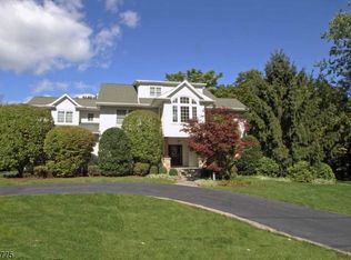 69 Bellvale Rd, Mountain Lakes, NJ 07046