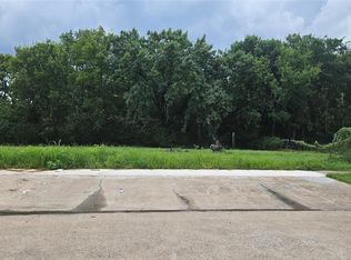 200 Avenue L, Baytown, TX 77520