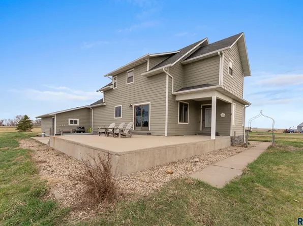 24727 438th Ave, Salem, SD 57058