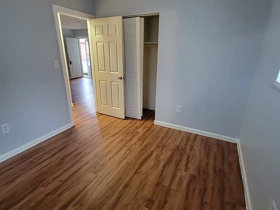 5th image of 3936 Lori Sue Ave Unit E