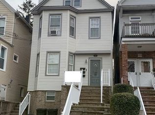 126 W 31st St #3, Bayonne, NJ 07002
