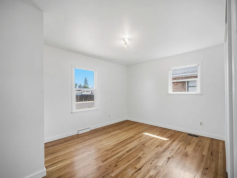 4127 W Broad Ave — Photo 11