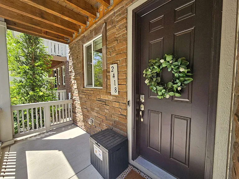 2418 S Troy Ct — Photo 2