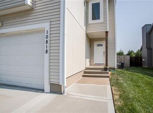 10818 W 115th St, Overland Park, KS 66210
