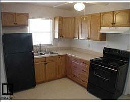 2nd image of 10913 Temple Ave