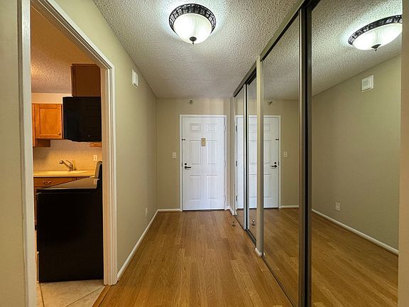 4th image of 1600 N Oak St APT 1533