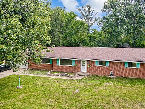 4th image of 4650 Carol Dr