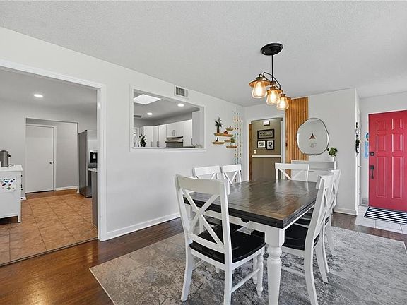 5th image of 6823 Barton Dr