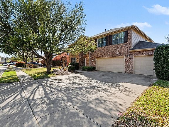 2nd image of 2109 Glen Manor Rd