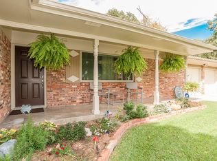 1125 Hurstview Dr, Hurst, TX 76053