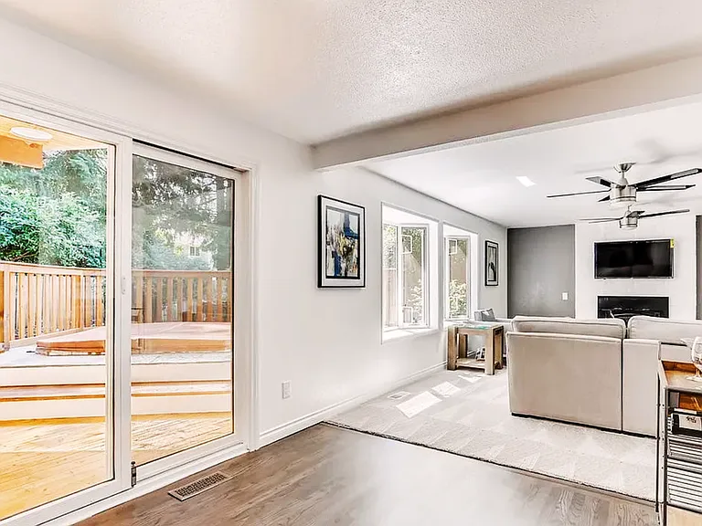10931 SE 183rd Ct — Photo 8