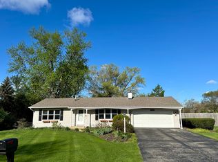 7S601 Wild Cherry Rd, Naperville, IL 60540