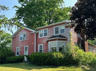 2111 Two Rod Rd, Marilla, NY 14102