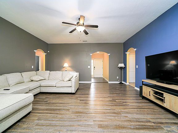 5th image of 748 NEVILLE Street