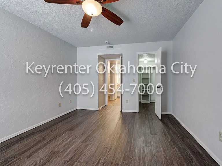 6550 N Meridian Ave Townhouse — Photo 26