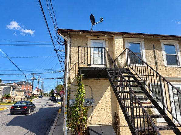 2 S Bridge St #D