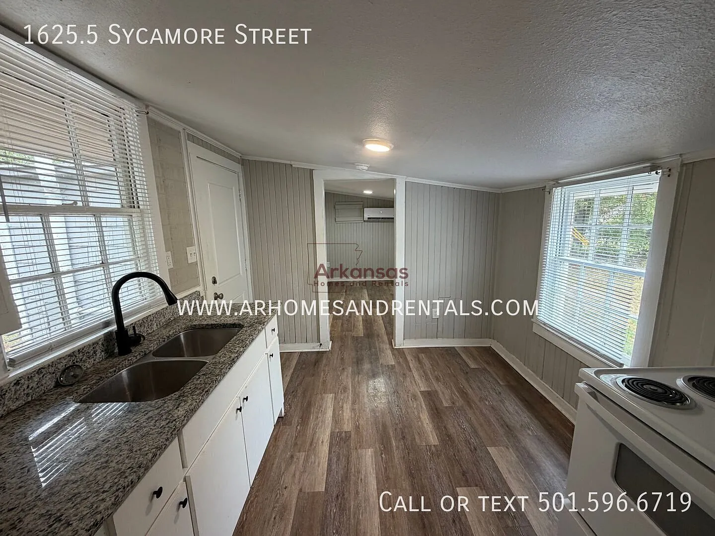 1/2 Off First Month's Rent ~ 1625.5 Sycamore Street -1 Bedroom | 1 Bathroom — Photo 3