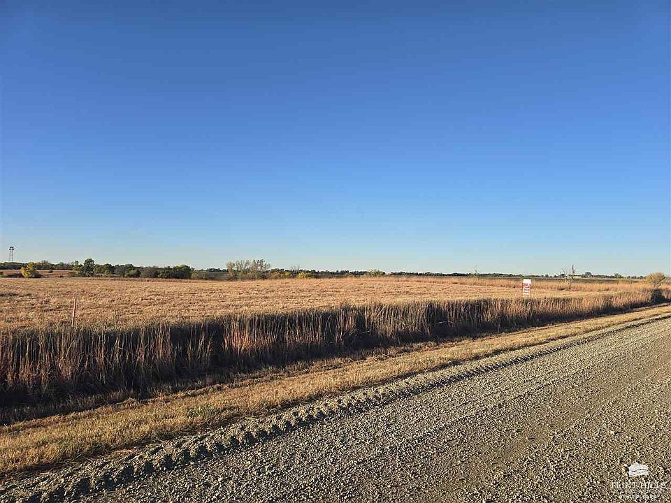 2nd image of 2700 & Deer Rd