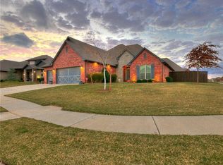 17433 Locust Grove Ln, Edmond, OK 73012