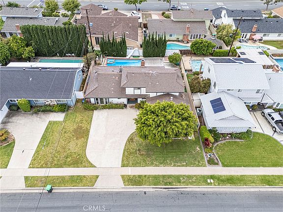 3rd image of 1362 Mauna Loa Rd