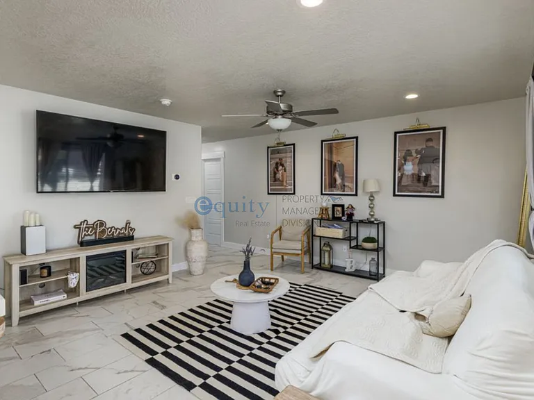2734 S Riverhead Dr — Photo 5