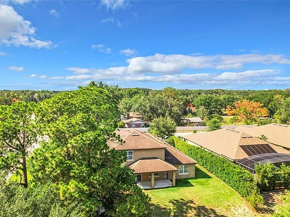 4th image of 421 MEADOWRIDGE COVE