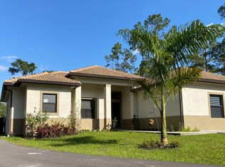 582 Everglades Blvd S, Naples, FL 34117