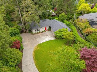 1941 Mayfair Dr, Saanich, BC V8P 1R1