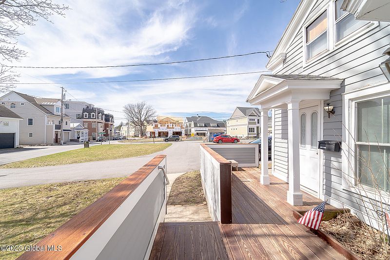 4th image of 59 Franklin Street