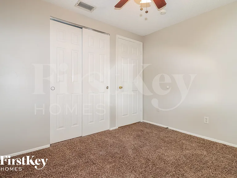 8508 Olympic Ct — Photo 10
