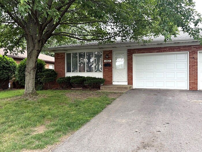 1st image of 1862 Hampstead Dr
